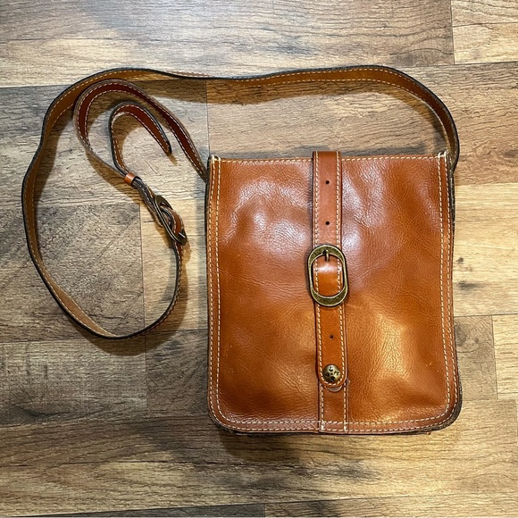 Patricia Nash Handbags - Patricia Nash | Classic Venezia Crossbody Pouch